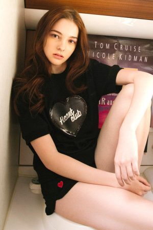 Style Core Aesthetics, New Style Trends - Sequin Heart Club T-Shirt