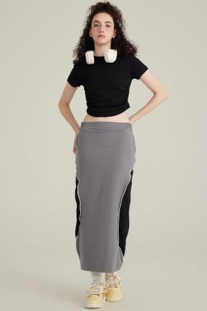Style Core Aesthetics, New Style Trends - Side Ruched Crop Top