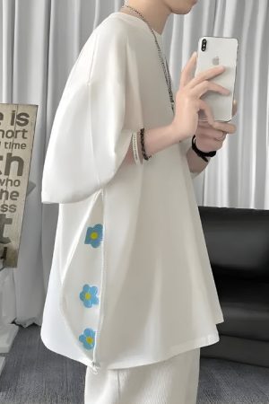 Style Core Aesthetics, New Style Trends - Soft Boy Daisy Oversize Tee