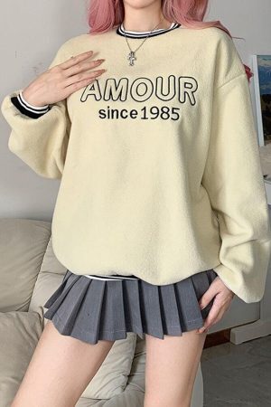 Style Core Aesthetics, New Style Trends - Soft Girl Amour Sweatshirt