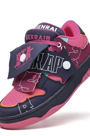 Style Core Aesthetics, New Style Trends - 'Strap' Shoes