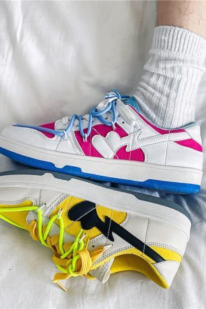 Style Core Aesthetics, New Style Trends - 'Strapped' Shoes