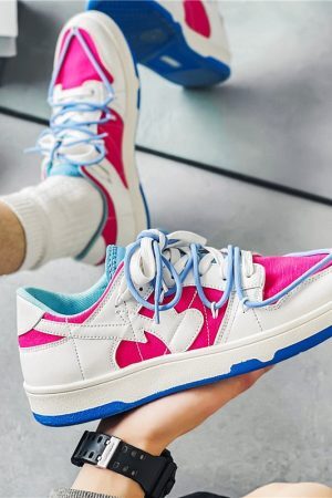 Style Core Aesthetics, New Style Trends - 'Strapped' Shoes