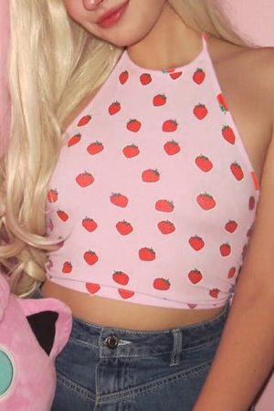Style Core Aesthetics, New Style Trends - Strawberry Fields Halter Top