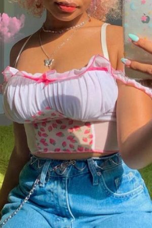 Style Core Aesthetics, New Style Trends - Strawberry Fields Top