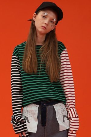 Style Core Aesthetics, New Style Trends - Striped Asymmetric Long Sleeve Top