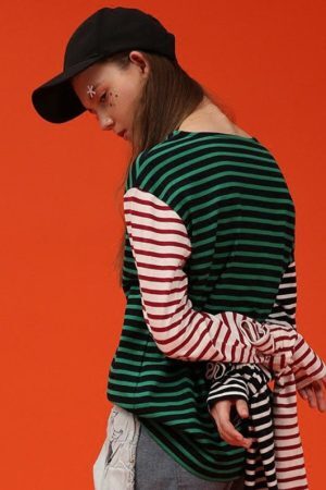 Style Core Aesthetics, New Style Trends - Striped Asymmetric Long Sleeve Top