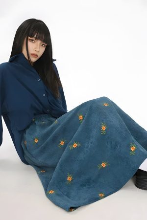 Style Core Aesthetics, New Style Trends - Sunflower Embroidered Corduroy Maxi Skirt