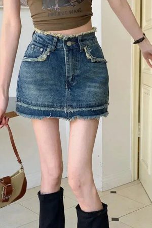 Style Core Aesthetics, New Style Trends - Tasseled Denim Mini Skort