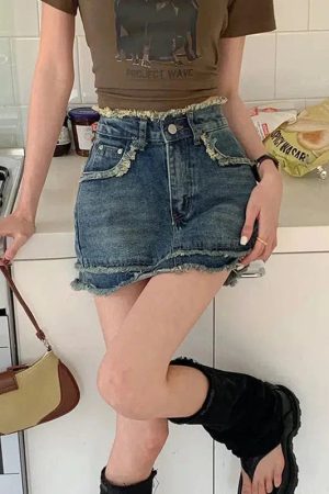 Style Core Aesthetics, New Style Trends - Tasseled Denim Mini Skort