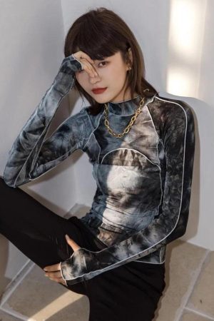 Style Core Aesthetics, New Style Trends - Tie Dye High Neck Top