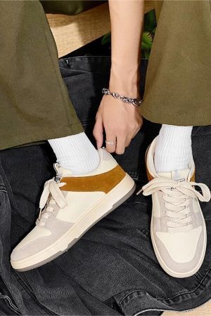 Style Core Aesthetics, New Style Trends - 'Tied' Shoes