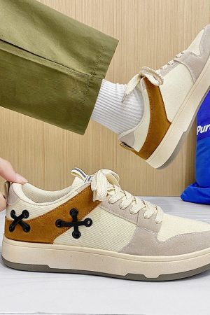 Style Core Aesthetics, New Style Trends - 'Tied' Shoes