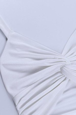 Style Core Aesthetics, New Style Trends - Twisted Cutout Crop Tank Top