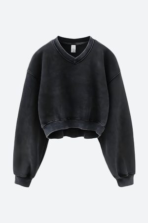 Style Core Aesthetics, New Style Trends - V-Neck Drop Shoulder Cropped Sweatshirt