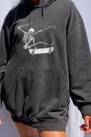 Style Core Aesthetics, New Style Trends - Varial Heelflip Hoodie