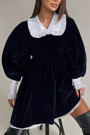 Style Core Aesthetics, New Style Trends - Velvet Collar Mini Black Dress