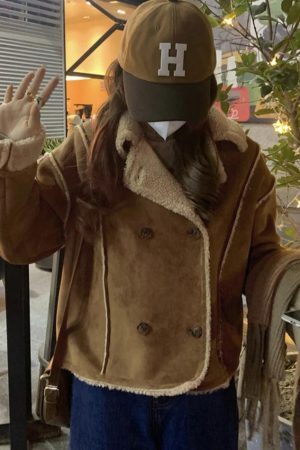 Style Core Aesthetics, New Style Trends - Vintage Brown Lambswool Splice Short Jacket