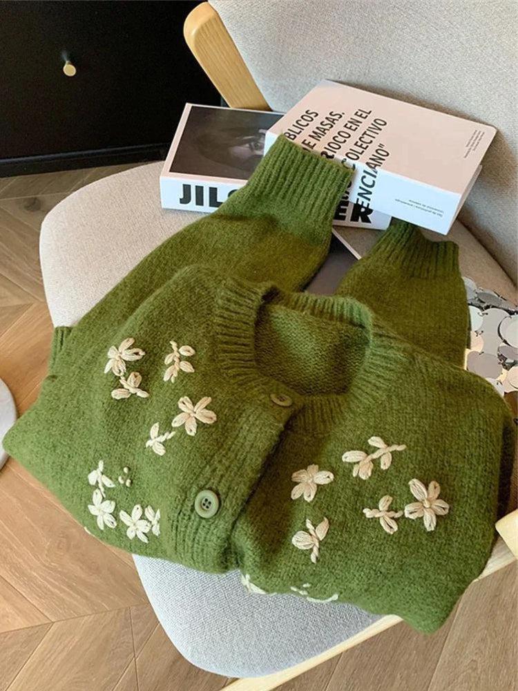 Style Core Aesthetics, New Style Trends - Vintage Daisy Embroidered Knitted Cardigan Style Core Aesthetics, New Style Trends - Vintage Daisy Embroidered Knitted Cardigan