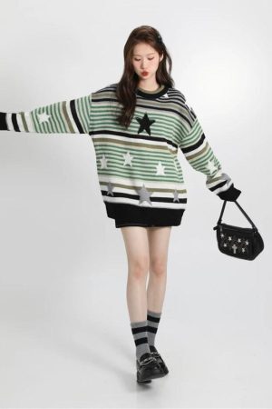 Style Core Aesthetics, New Style Trends - Vintage Star Printed Knit Sweater
