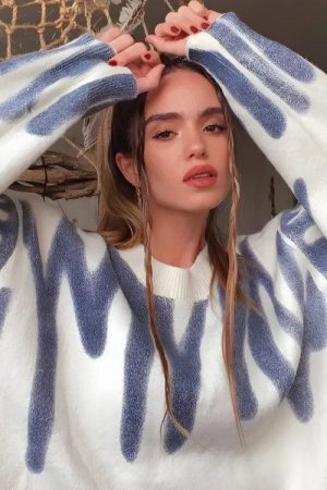 Style Core Aesthetics, New Style Trends - Wavy Line Design Knitted Sweater