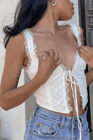 Style Core Aesthetics, New Style Trends - White Tie Front Lace Cropped Tank Top