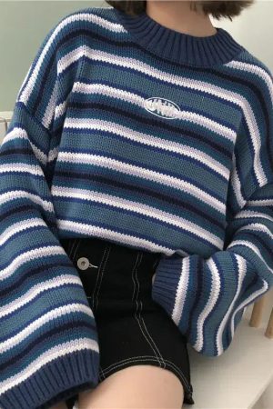 Style Core Aesthetics, New Style Trends - Wide Sleeved Striped Knitted Sweater