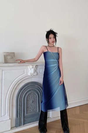 Style Core Aesthetics, New Style Trends - Y2K Blue Gradient Strappy Midi Dress