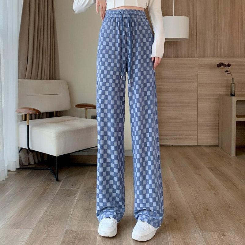 Style Core Aesthetics, New Style Trends - Y2K Checkered Sweatpants Style Core Aesthetics, New Style Trends - Y2K Checkered Sweatpants