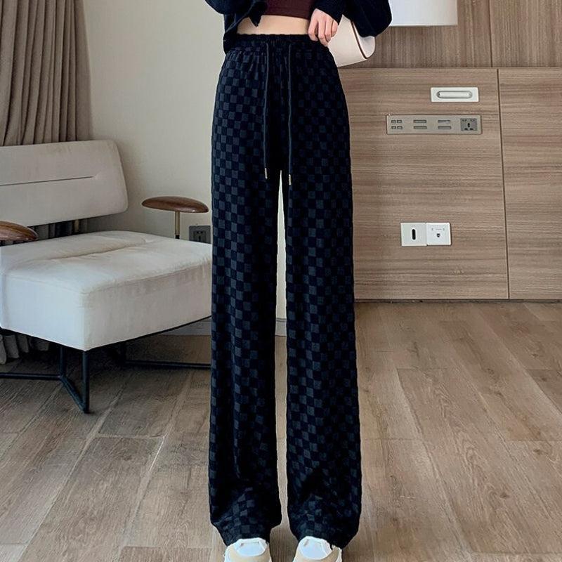 Style Core Aesthetics, New Style Trends - Y2K Checkered Sweatpants Style Core Aesthetics, New Style Trends - Y2K Checkered Sweatpants