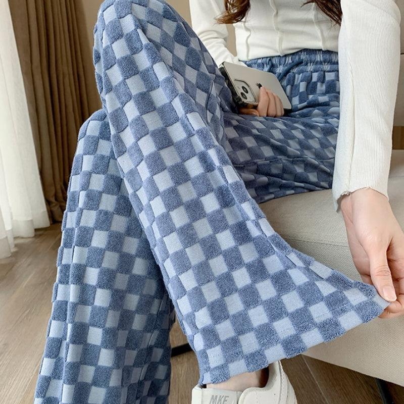 Style Core Aesthetics, New Style Trends - Y2K Checkered Sweatpants Style Core Aesthetics, New Style Trends - Y2K Checkered Sweatpants