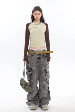 Style Core Aesthetics, New Style Trends - Y2K Distressed Big Pockets Cargo Jeans