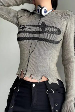 Style Core Aesthetics, New Style Trends - Y2K Grunge Long Sleeve Distressed Top