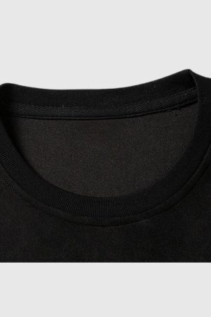 Style Core Aesthetics, New Style Trends Blindfold Pattern Printed Suede Tee