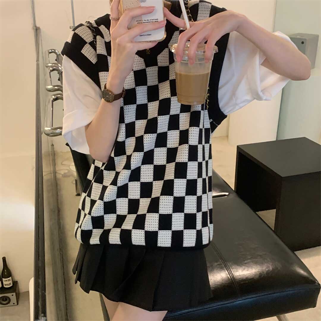 Style Core Aesthetics, New Style Trends Checkerboard Vest Sweater Style Core Aesthetics, New Style Trends Checkerboard Vest Sweater