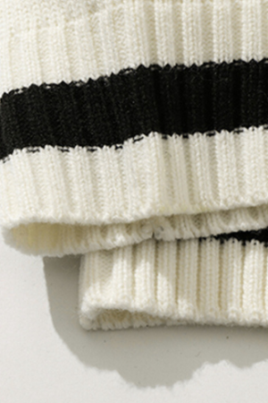 Style Core Aesthetics, New Style Trends College V-neck Knitted Sweater