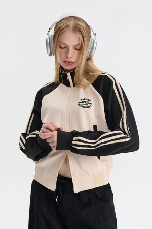 Style Core Aesthetics, New Style Trends Contrast Stripe Sleeve Short Collar Jacket