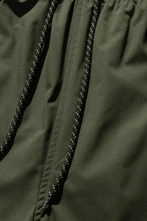 Style Core Aesthetics, New Style Trends Curved Hem Pocket Shorts