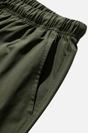 Style Core Aesthetics, New Style Trends Curved Hem Pocket Shorts