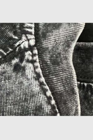 Style Core Aesthetics, New Style Trends Distressed Heart Print Tee