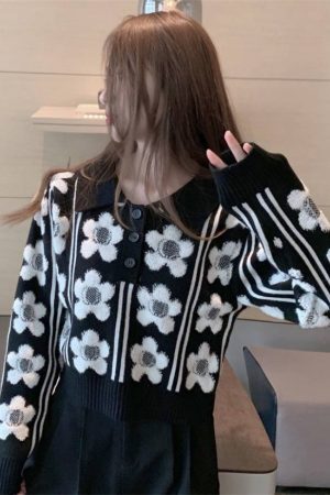 Style Core Aesthetics, New Style Trends Floral Pattern Polo-Collar Sweater