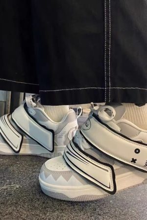 Style Core Aesthetics, New Style Trends Ghost Face Thick Sole Sneakers