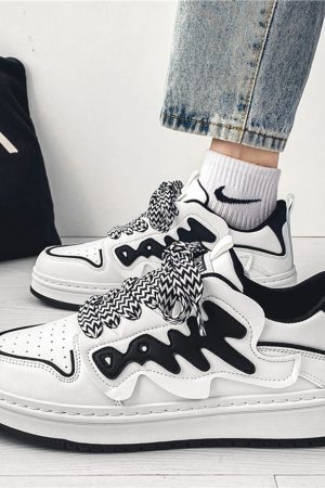 Style Core Aesthetics, New Style Trends Graffiti Pattern Skate Shoes