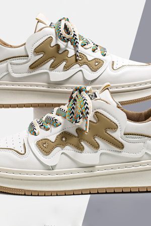 Style Core Aesthetics, New Style Trends Graffiti Pattern Skate Shoes