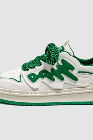 Style Core Aesthetics, New Style Trends Graffiti Pattern Skate Shoes