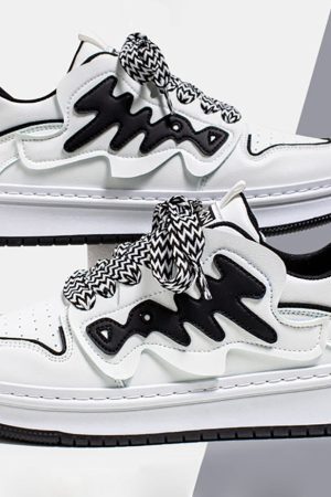 Style Core Aesthetics, New Style Trends Graffiti Pattern Skate Shoes