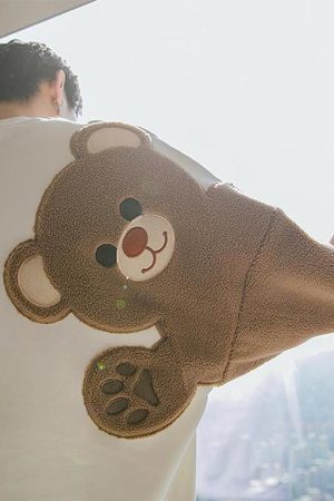 Style Core Aesthetics, New Style Trends Hello Bear Print Sweatshirt