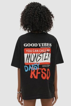 Style Core Aesthetics, New Style Trends Label Print Contrast Tee