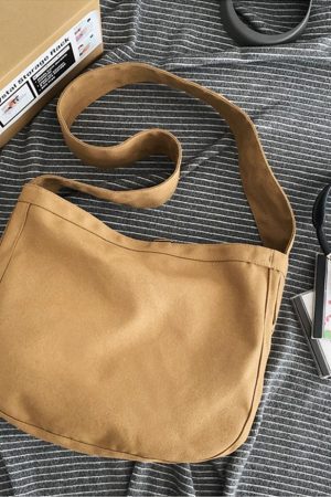 Style Core Aesthetics, New Style Trends Oluolin Vintage Letter Print Buckle Messenger Bag