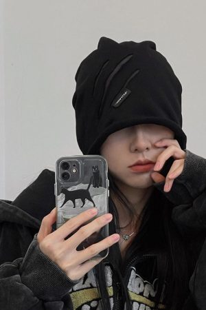 Style Core Aesthetics, New Style Trends Patchwork Distressed Beanie